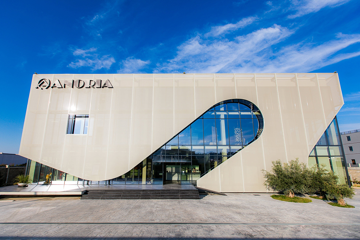 Anoria Headquarters, Autostrada Tirana - Durrës, rruga dytësore